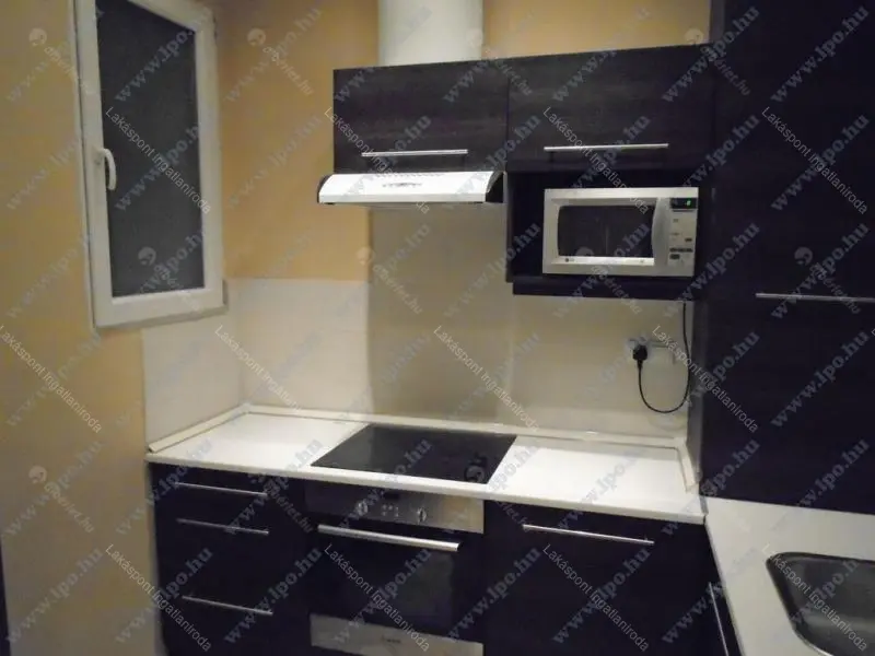 Kiadó albérlet 200000 Ft/hó áron: Budapest, VI. kerület  Nagymező utca. Mérete: 50 nm, 2 szobás | Alberlet.hu - 6640500