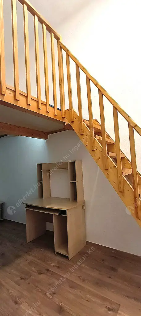 Kiadó albérlet 320000 Ft/hó áron: Budapest, VI. kerület  Nagymező utca. Mérete: 54 nm, 2 szobás | Alberlet.hu - 6524906