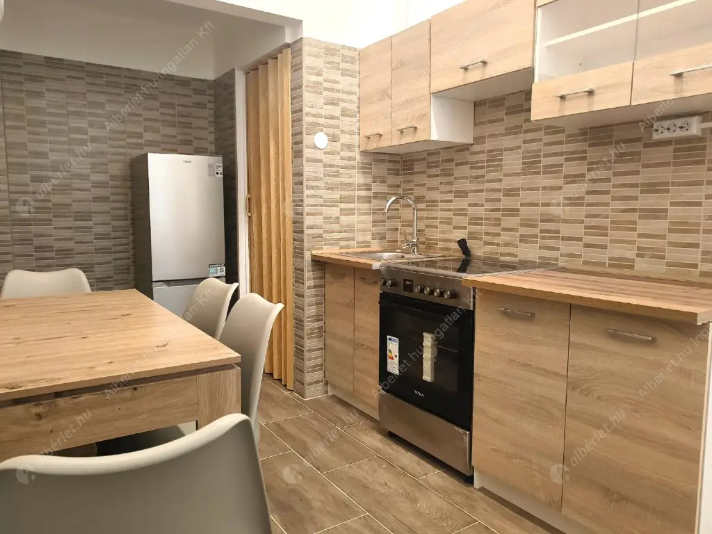 Kiadó albérlet 320000 Ft/hó áron: Budapest, VI. kerület  Nagymező utca. Mérete: 54 nm, 2 szobás | Alberlet.hu - 6614208