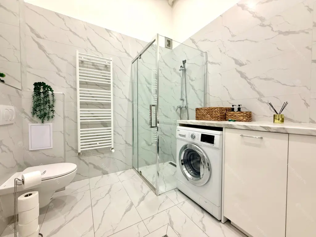 Kiadó albérlet 380000 Ft/hó áron: Budapest, VI. kerület  Nagymező utca. Mérete: 64 nm, 3 szobás | Alberlet.hu - 6707725