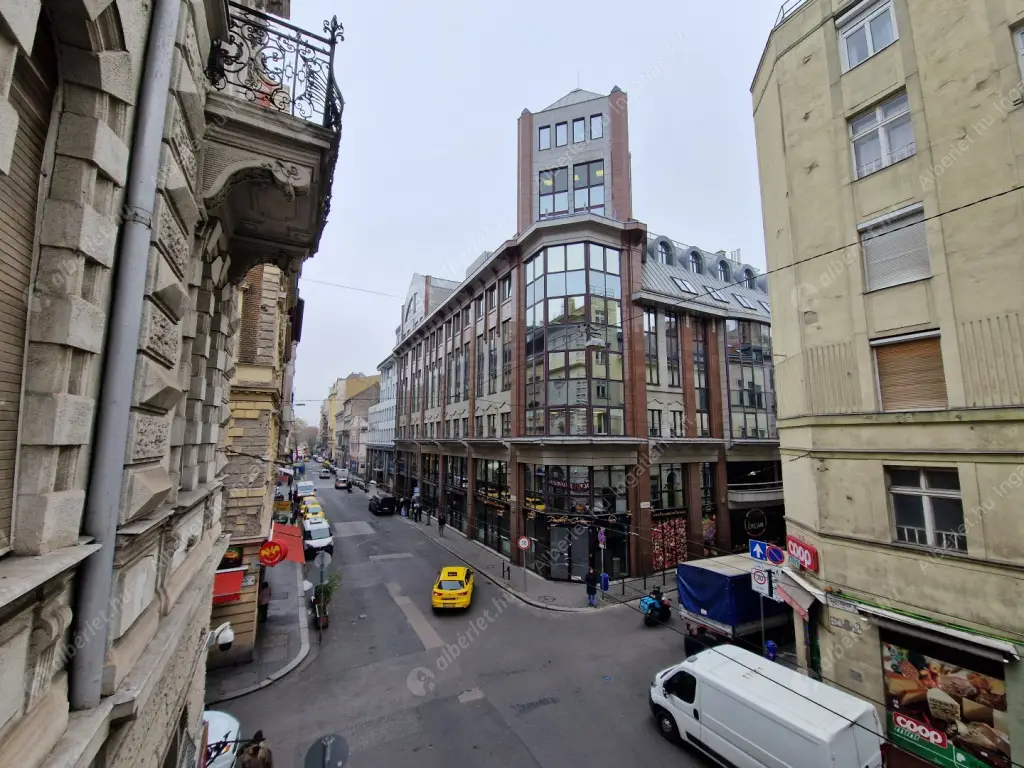 Kiadó albérlet 300000 Ft/hó áron: Budapest, VI. kerület  Nagymező utca. Mérete: 67 nm, 3 szobás | Alberlet.hu - 6604531