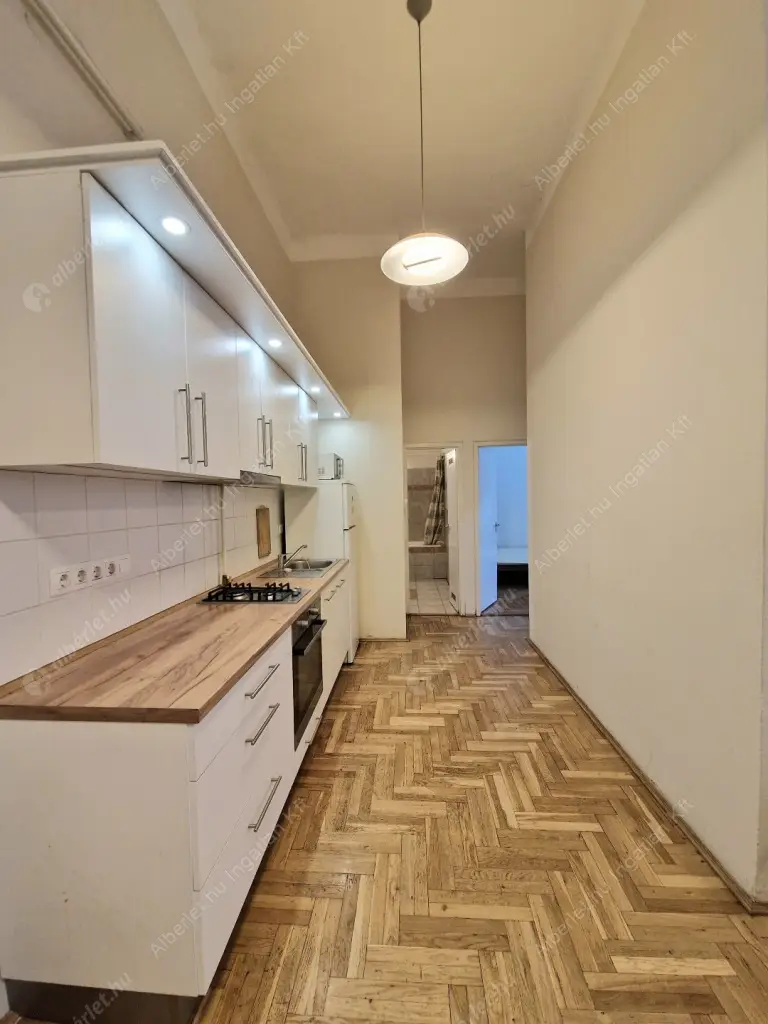 Kiadó albérlet 300000 Ft/hó áron: Budapest, VI. kerület  Nagymező utca. Mérete: 67 nm, 3 szobás | Alberlet.hu - 6604536