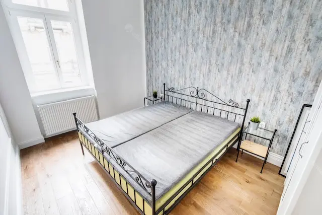 Kiadó albérlet 350000 Ft/hó áron: Budapest, VI. kerület  Nagymező utca. Mérete: 78 nm, 3 szobás | Alberlet.hu - 6693185