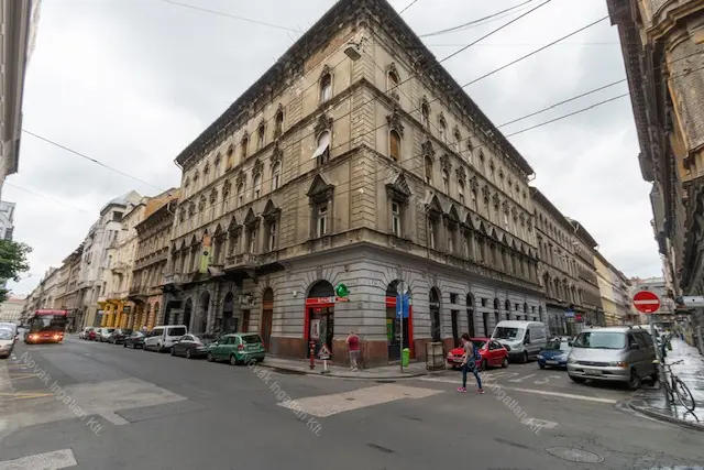 Kiadó albérlet 350000 Ft/hó áron: Budapest, VI. kerület  Nagymező utca. Mérete: 78 nm, 3 szobás | Alberlet.hu - 6693200