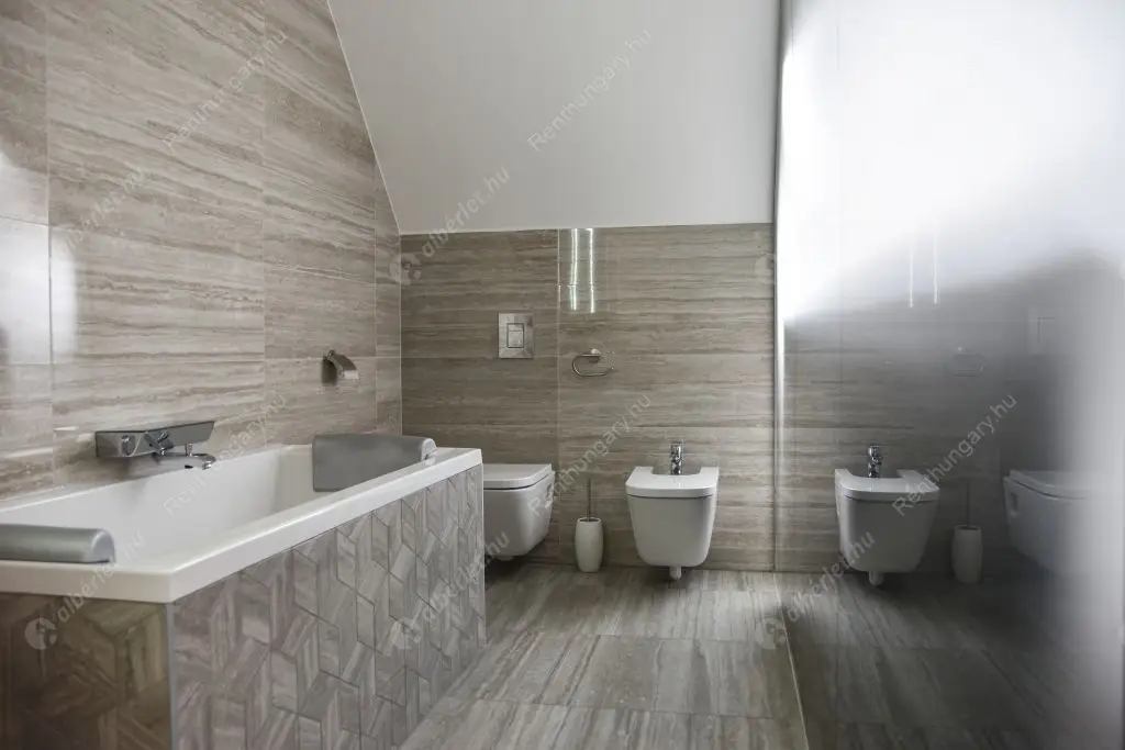 Kiadó albérlet 890000 Ft/hó áron: Budapest, VI. kerület  Ó utca. Mérete: 130 nm, 3 szobás | Alberlet.hu - 6539864