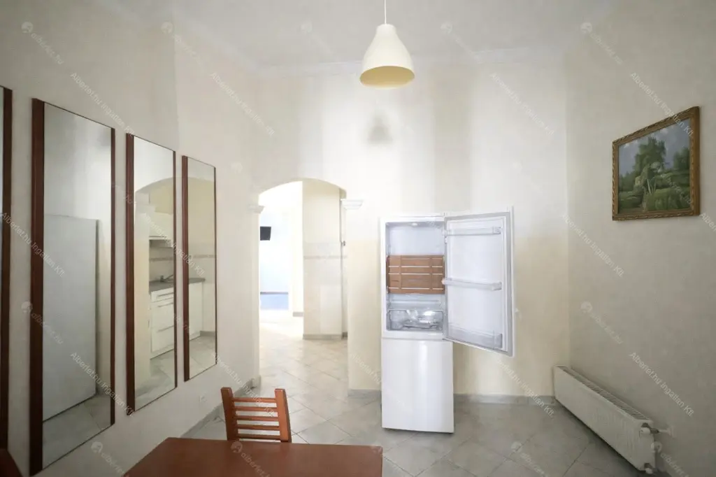 Kiadó albérlet 480000 Ft/hó áron: Budapest, VI. kerület  Ó utca. Mérete: 162 nm, 5 szobás | Alberlet.hu - 6672872