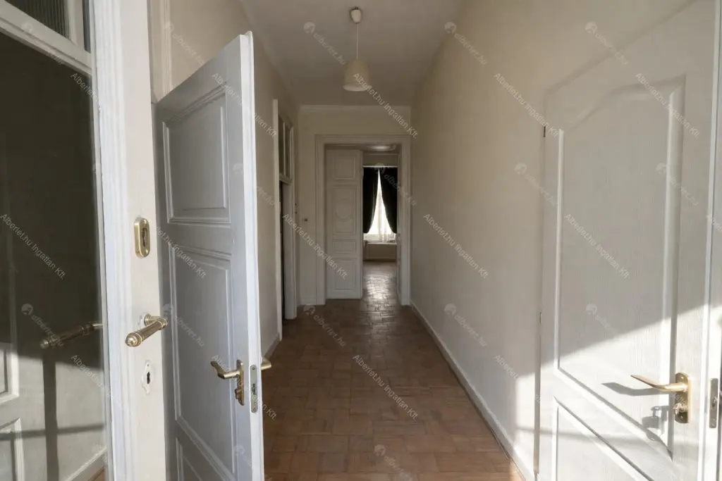 Kiadó albérlet 450000 Ft/hó áron: Budapest, VI. kerület  Ó utca. Mérete: 162 nm, 5 szobás | Alberlet.hu - 6700572