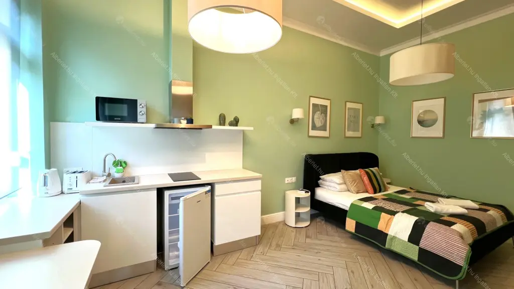 Kiadó albérlet 180000 Ft/hó áron: Budapest, VI. kerület  Ó utca. Mérete: 21 nm, 1 szobás | Alberlet.hu - 6686412