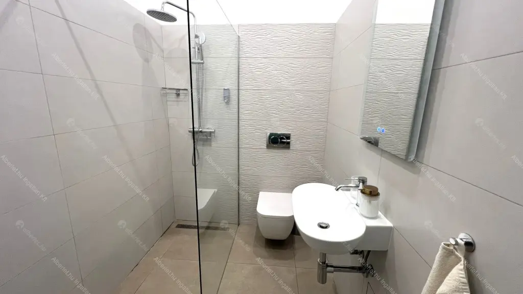 Kiadó albérlet 180000 Ft/hó áron: Budapest, VI. kerület  Ó utca. Mérete: 21 nm, 1 szobás | Alberlet.hu - 6686416