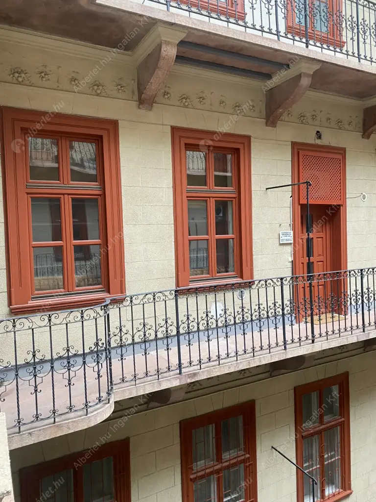 Kiadó albérlet 240000 Ft/hó áron: Budapest, VI. kerület  Ó utca. Mérete: 26 nm, 1 szobás | Alberlet.hu - 6600005