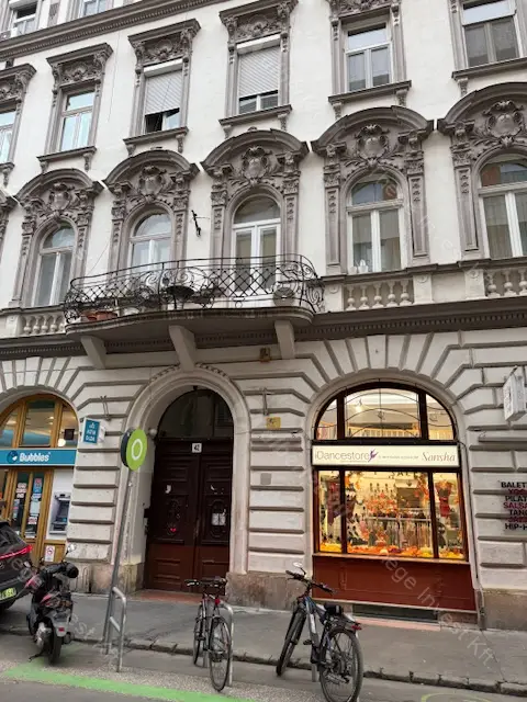 Kiadó albérlet 220000 Ft/hó áron: Budapest, VI. kerület  Ó utca. Mérete: 35 nm, 1 szobás | Alberlet.hu - 6573106