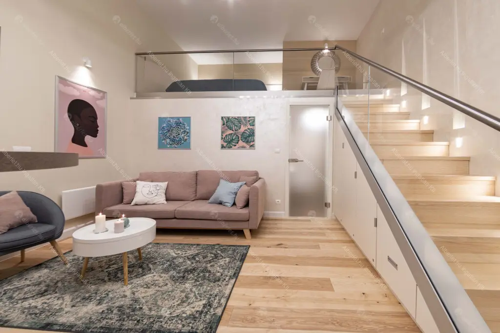 Kiadó albérlet 270000 Ft/hó áron: Budapest, VI. kerület  Ó utca. Mérete: 35 nm, 1 szobás | Alberlet.hu - 6700557