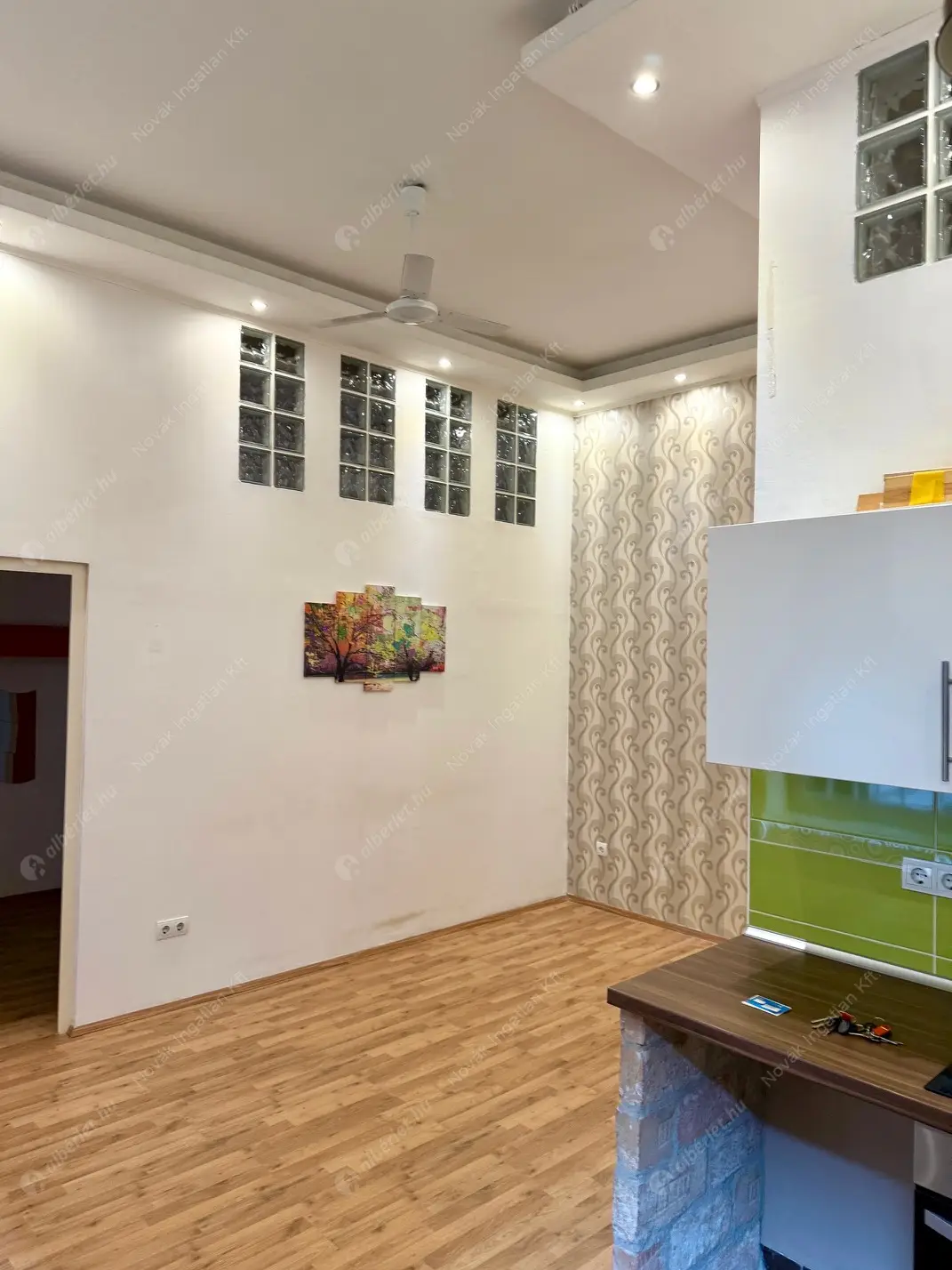 Kiadó albérlet 220000 Ft/hó áron: Budapest, VI. kerület  Ó utca. Mérete: 39 nm, 1 szobás | Alberlet.hu - 6580073