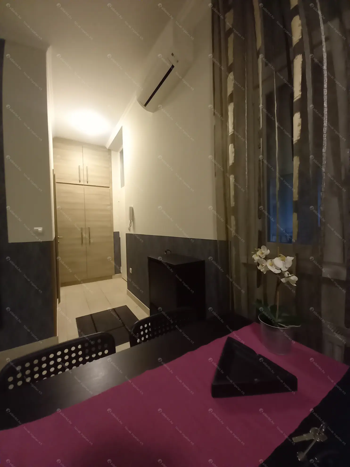 Kiadó albérlet 285000 Ft/hó áron: Budapest, VI. kerület  Ó utca. Mérete: 42 nm, 1 szobás | Alberlet.hu - 6633422