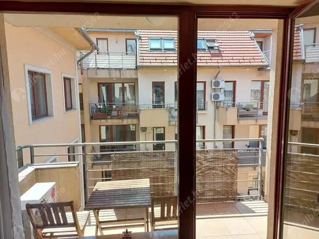 Kiadó albérlet 300000 Ft/hó áron: Budapest, VI. kerület  Ó utca. Mérete: 53 nm, 2 szobás | Alberlet.hu - 6608224