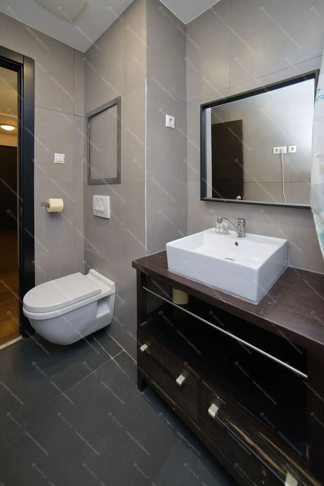 Kiadó albérlet 328000 Ft/hó áron: Budapest, VI. kerület  Ó utca. Mérete: 54 nm, 2 szobás | Alberlet.hu - 6690663