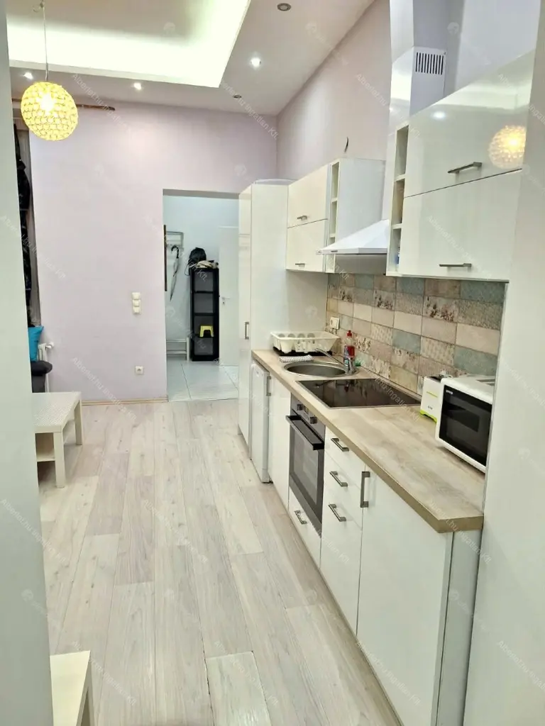 Kiadó albérlet 375000 Ft/hó áron: Budapest, VI. kerület  Ó utca. Mérete: 62 nm, 3 szobás | Alberlet.hu - 6642243