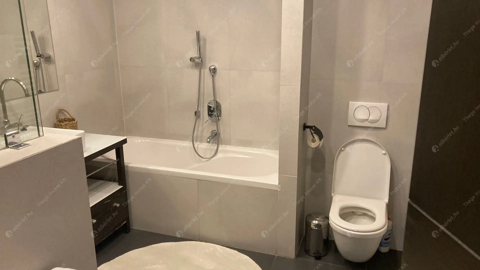 Kiadó albérlet 400000 Ft/hó áron: Budapest, VI. kerület  Ó utca. Mérete: 65 nm, 2 szobás | Alberlet.hu - 6498226