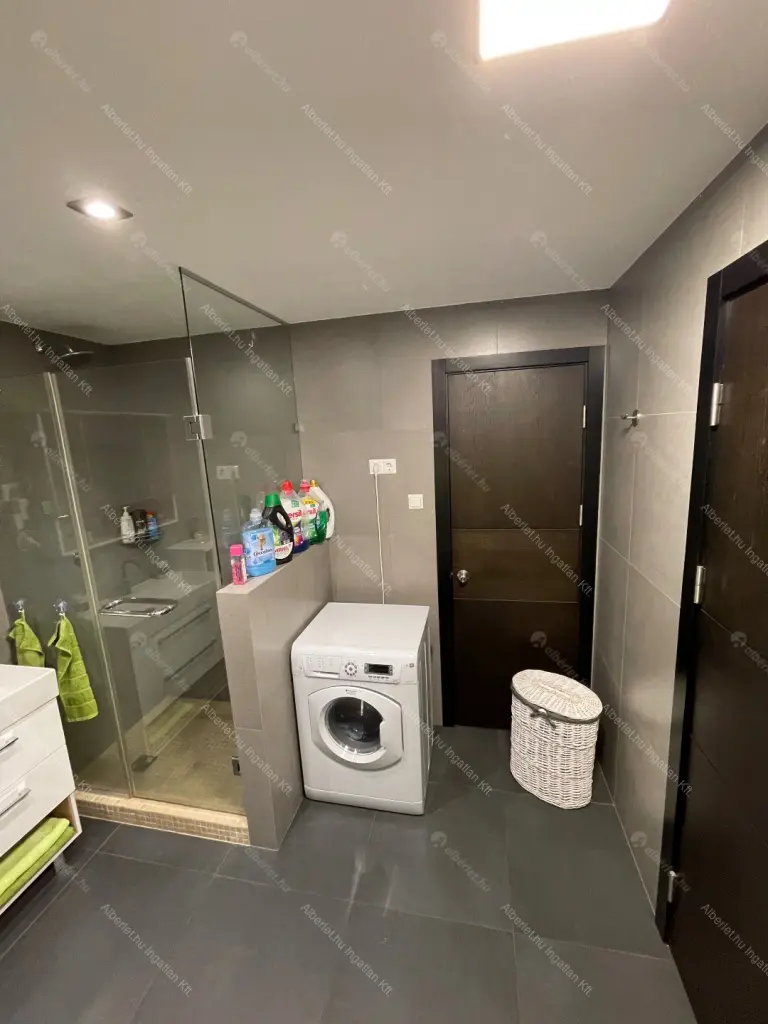 Kiadó albérlet 450000 Ft/hó áron: Budapest, VI. kerület  Ó utca. Mérete: 67 nm, 2 szobás | Alberlet.hu - 6662747