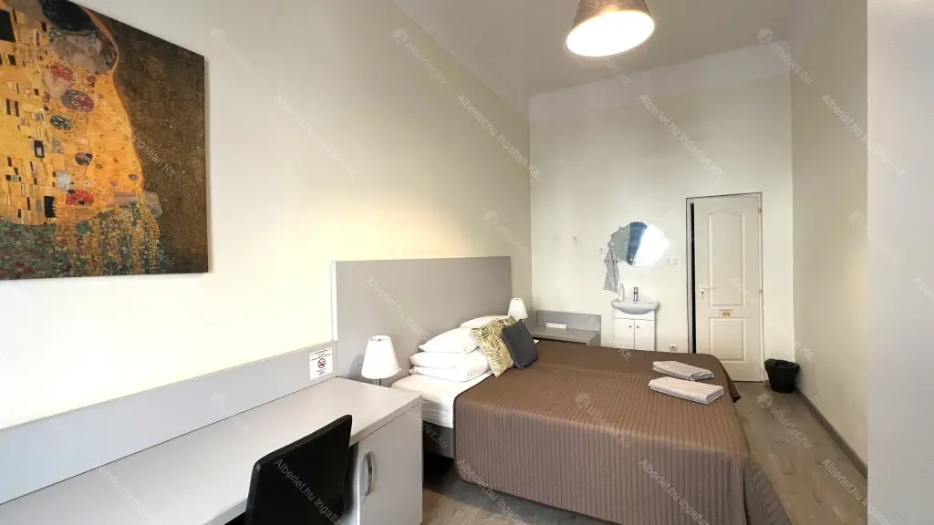 Kiadó albérlet 320000 Ft/hó áron: Budapest, VI. kerület  Ó utca. Mérete: 83 nm, 3 szobás | Alberlet.hu - 6664000