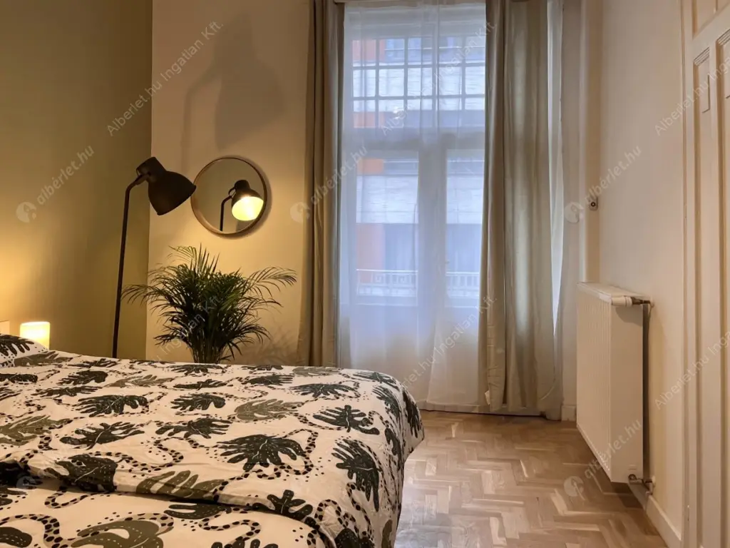 Kiadó albérlet 799000 Ft/hó áron: Budapest, VI. kerület  Ó utca. Mérete: 98 nm, 3 szobás | Alberlet.hu - 6600828
