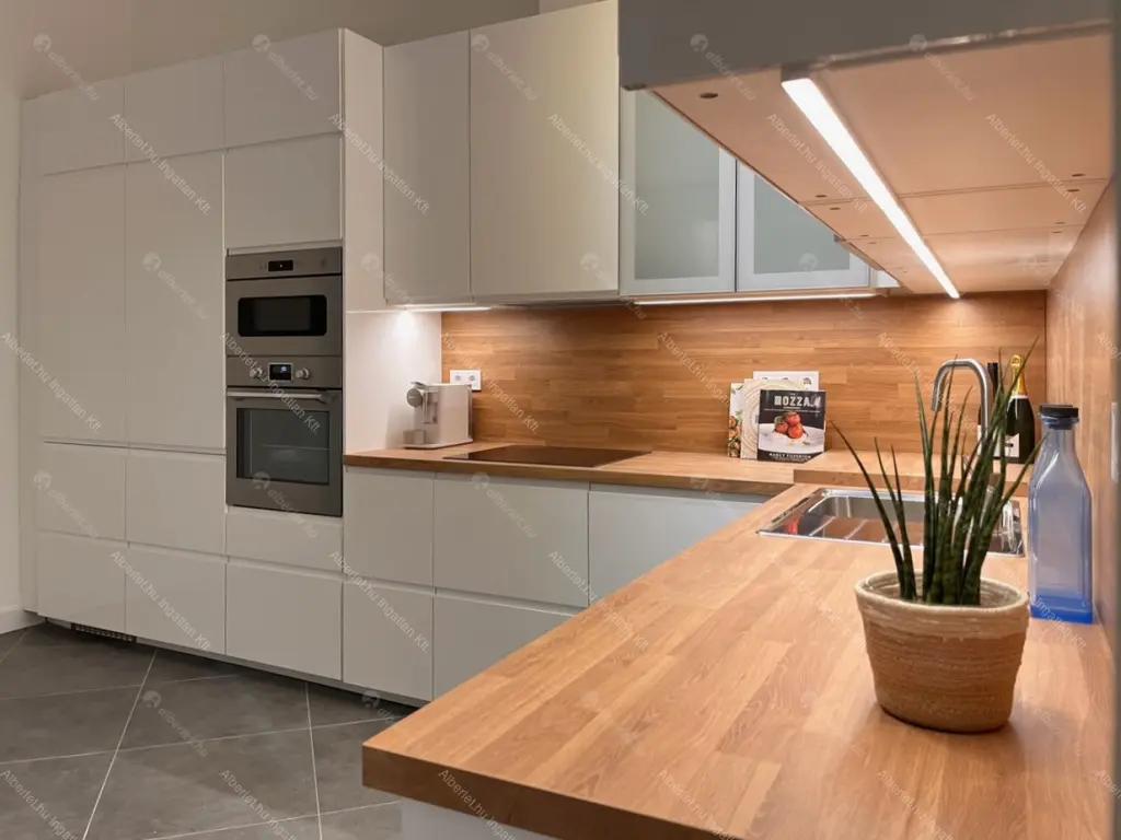 Kiadó albérlet 600000 Ft/hó áron: Budapest, VI. kerület  Ó utca. Mérete: 98 nm, 3 szobás | Alberlet.hu - 6651662