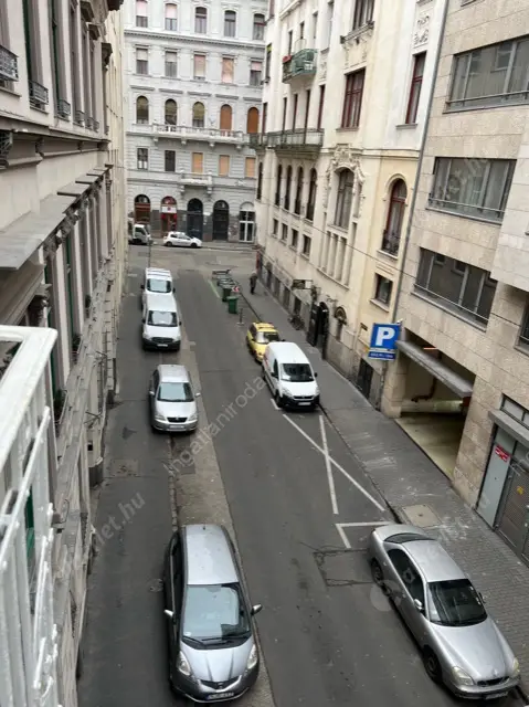 Kiadó albérlet 617000 Ft/hó áron: Budapest, VI. kerület  Ó utca. Mérete: 98 nm, 3 szobás | Alberlet.hu - 6618688