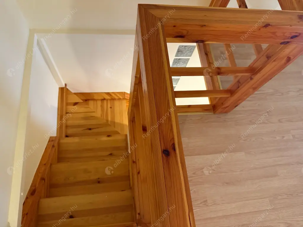 Kiadó albérlet 190000 Ft/hó áron: Budapest, VI. kerület  Oktogon tér. Mérete: 30 nm, 1 szobás | Alberlet.hu - 6573339