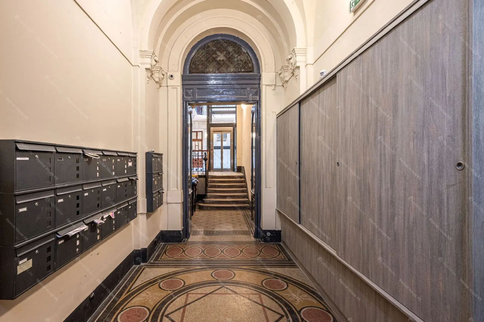 Kiadó albérlet 1168000 Ft/hó áron: Budapest, VI. kerület  Paulay Ede utca. Mérete: 104 nm, 3 szobás | Alberlet.hu - 6689642