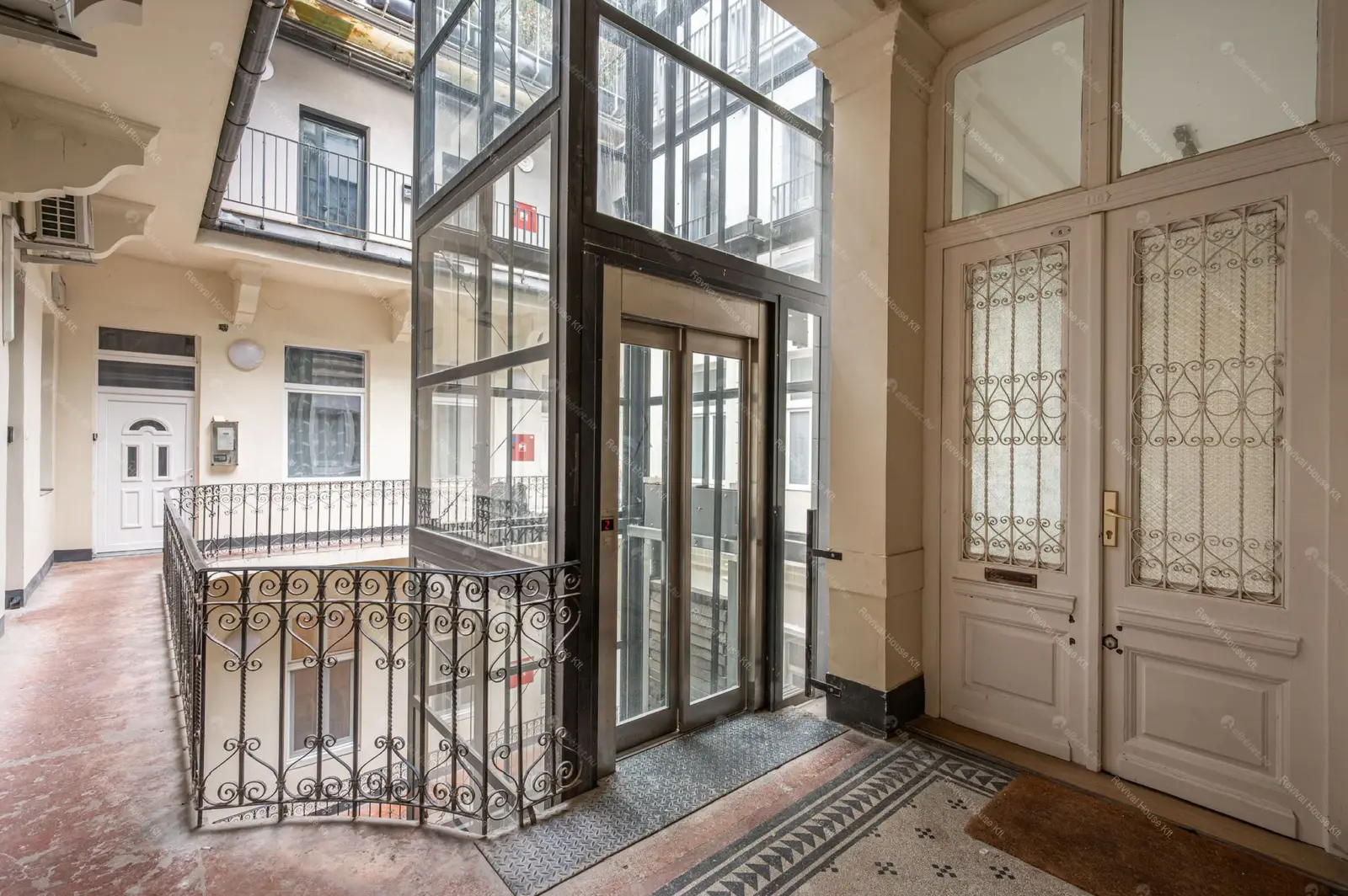 Kiadó albérlet 1168000 Ft/hó áron: Budapest, VI. kerület  Paulay Ede utca. Mérete: 104 nm, 3 szobás | Alberlet.hu - 6689644