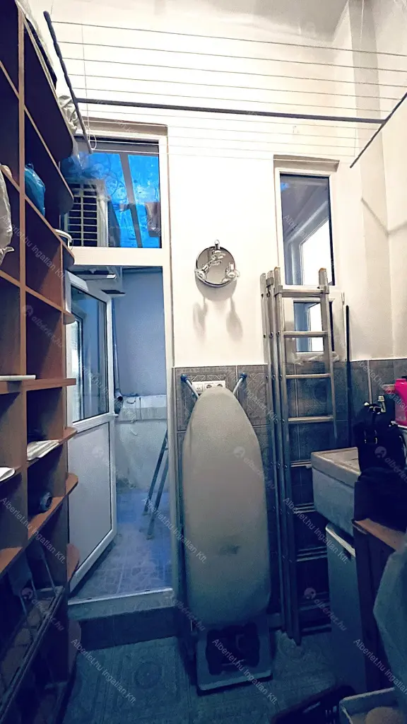 Kiadó albérlet 550000 Ft/hó áron: Budapest, VI. kerület  Paulay Ede utca. Mérete: 120 nm, 4 szobás | Alberlet.hu - 6695028