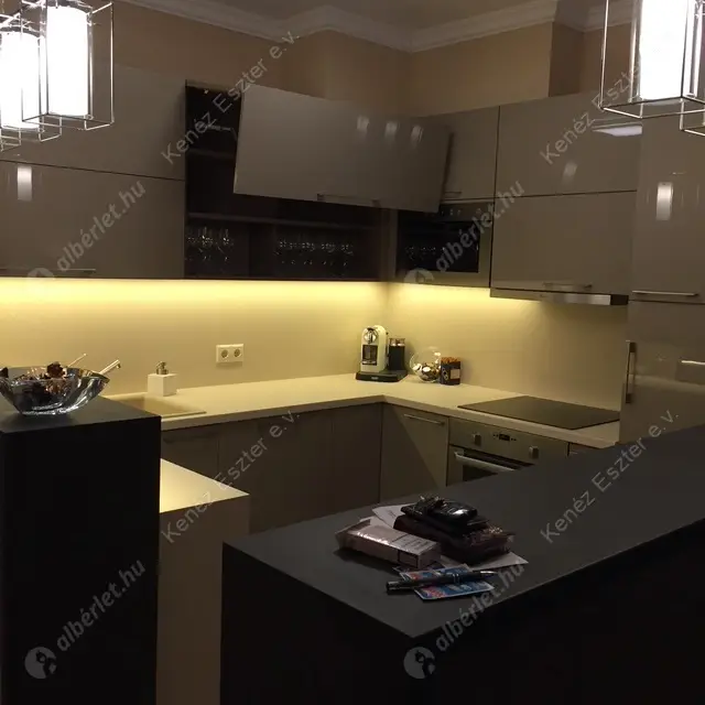 Kiadó albérlet 790000 Ft/hó áron: Budapest, VI. kerület  Paulay Ede utca. Mérete: 133 nm, 4 szobás | Alberlet.hu - 6598269