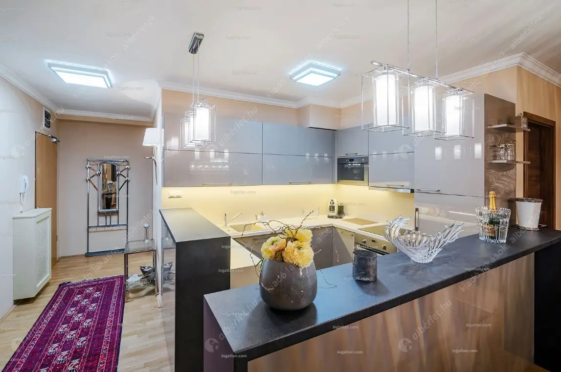 Kiadó albérlet 790000 Ft/hó áron: Budapest, VI. kerület  Paulay Ede utca. Mérete: 133 nm, 4 szobás | Alberlet.hu - 6626761