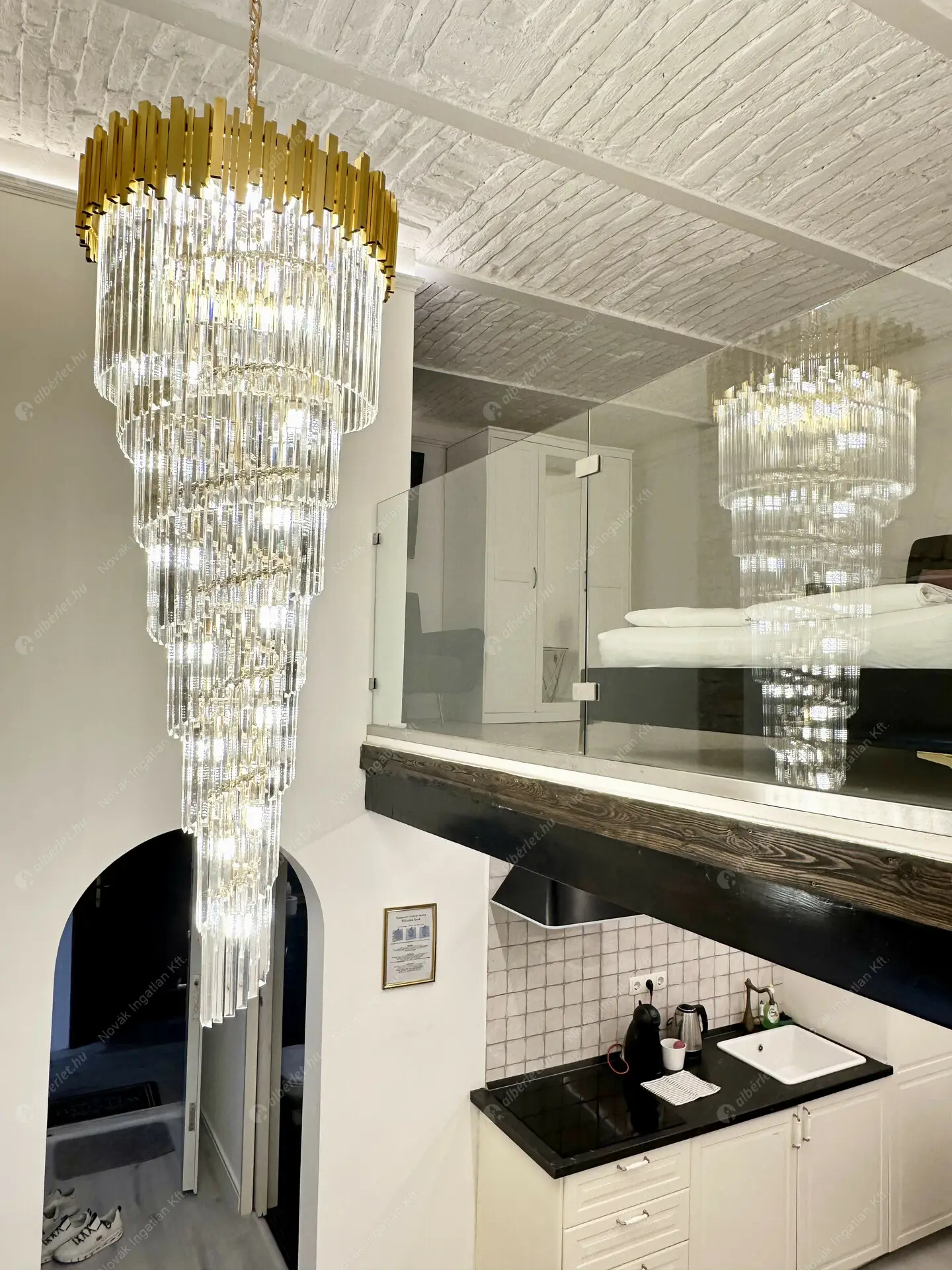 Kiadó albérlet 330000 Ft/hó áron: Budapest, VI. kerület  Paulay Ede utca. Mérete: 30 nm, 1 szobás | Alberlet.hu - 6521689