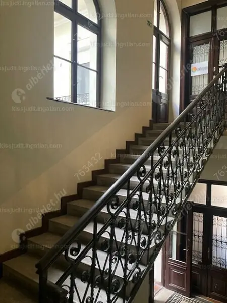 Kiadó albérlet 350000 Ft/hó áron: Budapest, VI. kerület  Paulay Ede utca. Mérete: 38 nm, 1 szobás | Alberlet.hu - 6473862