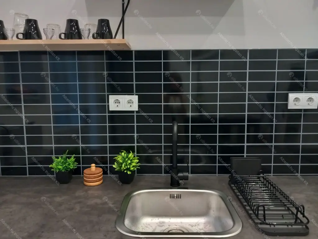 Kiadó albérlet 350000 Ft/hó áron: Budapest, VI. kerület  Paulay Ede utca. Mérete: 38 nm, 1 szobás | Alberlet.hu - 6660604