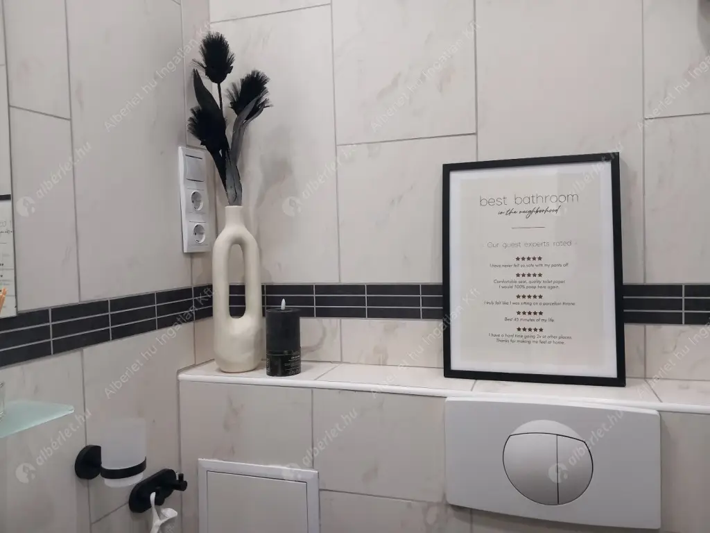 Kiadó albérlet 350000 Ft/hó áron: Budapest, VI. kerület  Paulay Ede utca. Mérete: 38 nm, 2 szobás | Alberlet.hu - 6635464