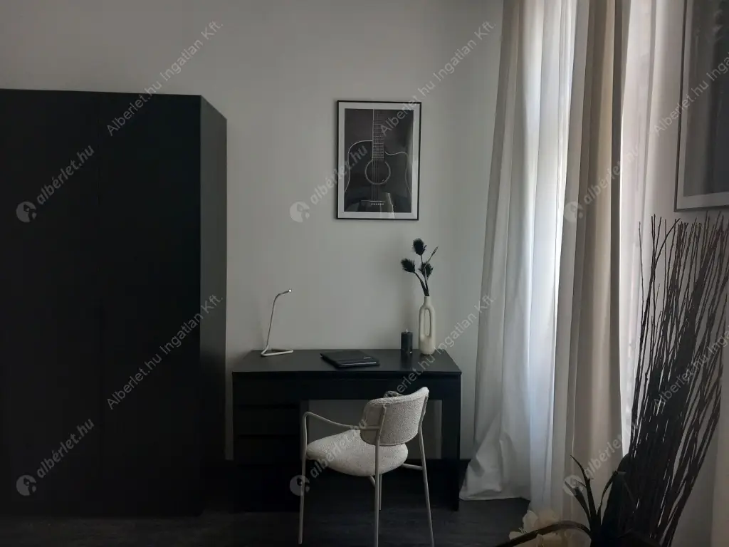 Kiadó albérlet 350000 Ft/hó áron: Budapest, VI. kerület  Paulay Ede utca. Mérete: 38 nm, 2 szobás | Alberlet.hu - 6635471