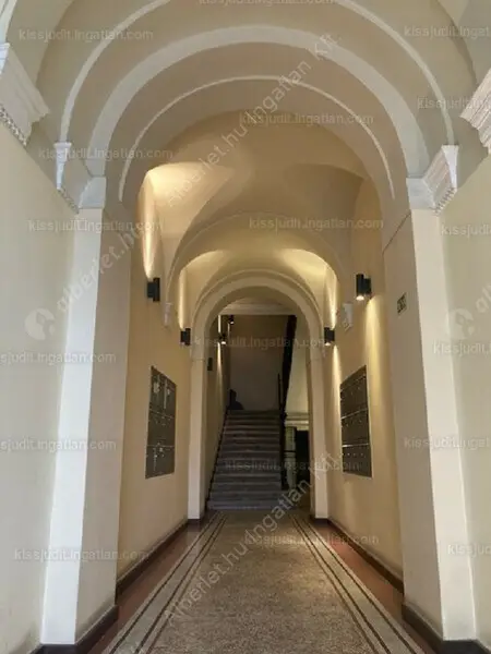 Kiadó albérlet 350000 Ft/hó áron: Budapest, VI. kerület  Paulay Ede utca. Mérete: 38 nm, 2 szobás | Alberlet.hu - 6635476