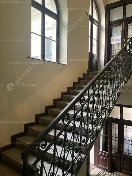 Kiadó albérlet 350000 Ft/hó áron: Budapest, VI. kerület  Paulay Ede utca. Mérete: 38 nm, 2 szobás | Alberlet.hu - 6635477