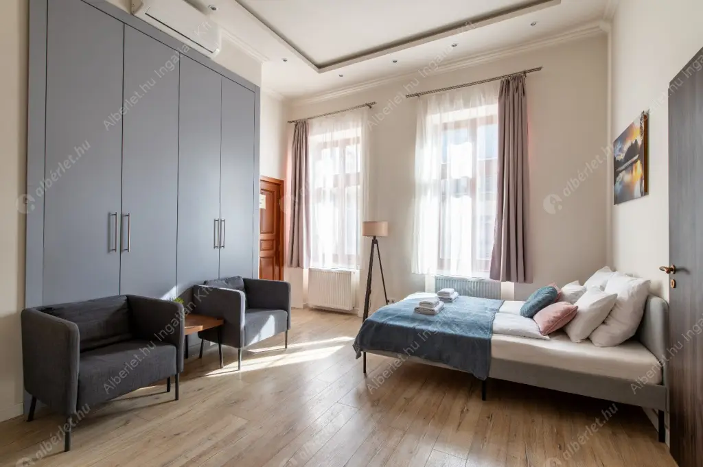 Kiadó albérlet 300000 Ft/hó áron: Budapest, VI. kerület  Paulay Ede utca. Mérete: 39 nm, 2 szobás | Alberlet.hu - 6617520