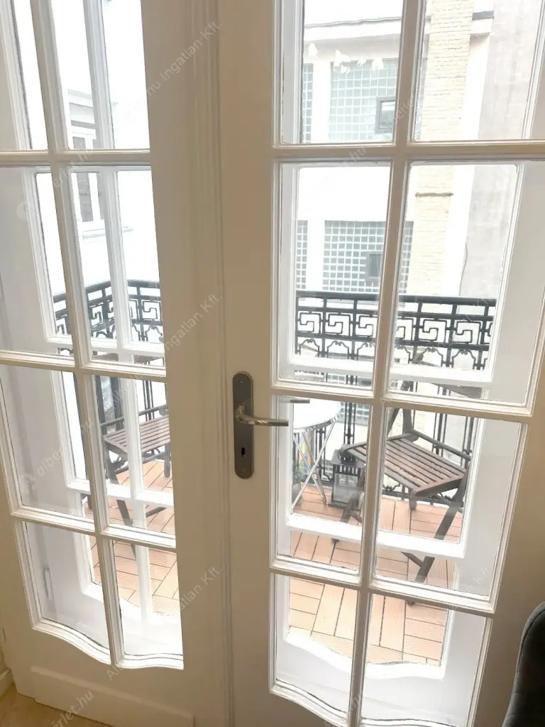 Kiadó albérlet 265000 Ft/hó áron: Budapest, VI. kerület  Paulay Ede utca. Mérete: 46 nm, 2 szobás | Alberlet.hu - 6589308