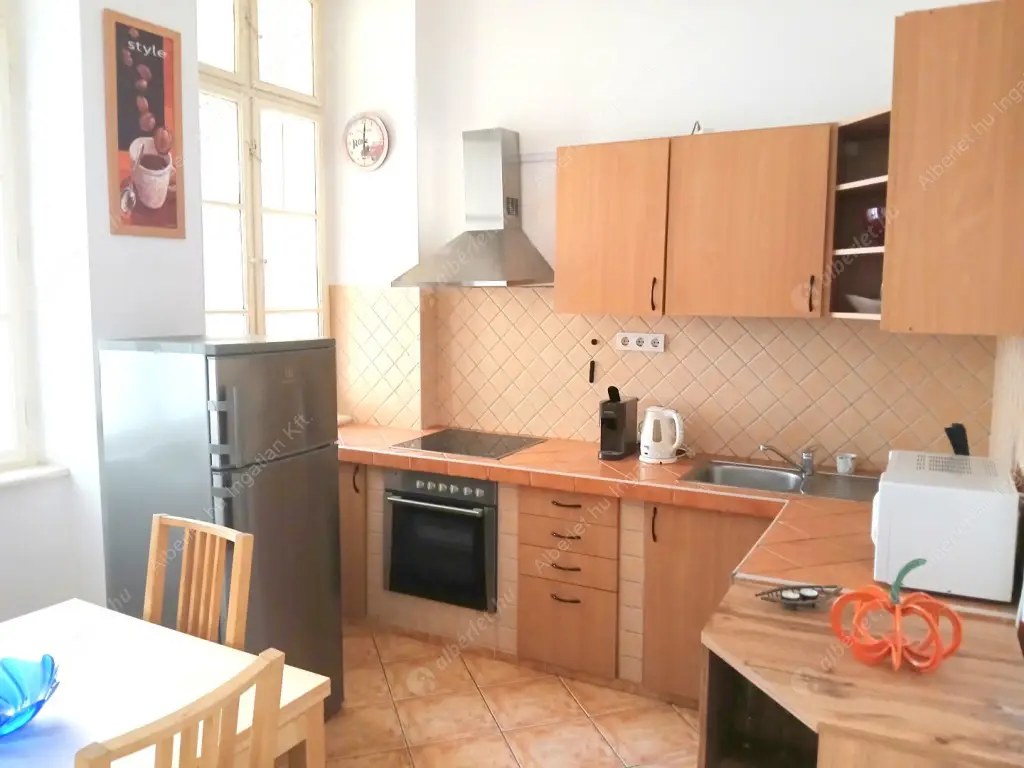 Kiadó albérlet 260000 Ft/hó áron: Budapest, VI. kerület  Paulay Ede utca. Mérete: 49 nm, 1 szobás | Alberlet.hu - 6622640