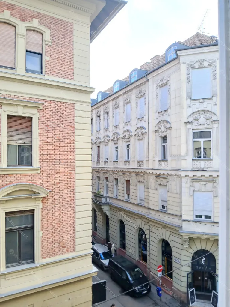 Kiadó albérlet 250000 Ft/hó áron: Budapest, VI. kerület  Paulay Ede utca. Mérete: 49 nm, 1 szobás | Alberlet.hu - 6644354