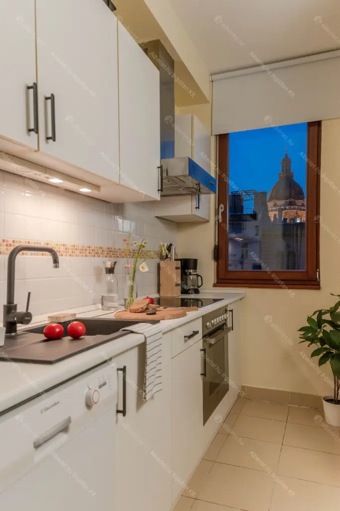 Kiadó albérlet 320000 Ft/hó áron: Budapest, VI. kerület  Paulay Ede utca. Mérete: 50 nm, 2 szobás | Alberlet.hu - 6641633