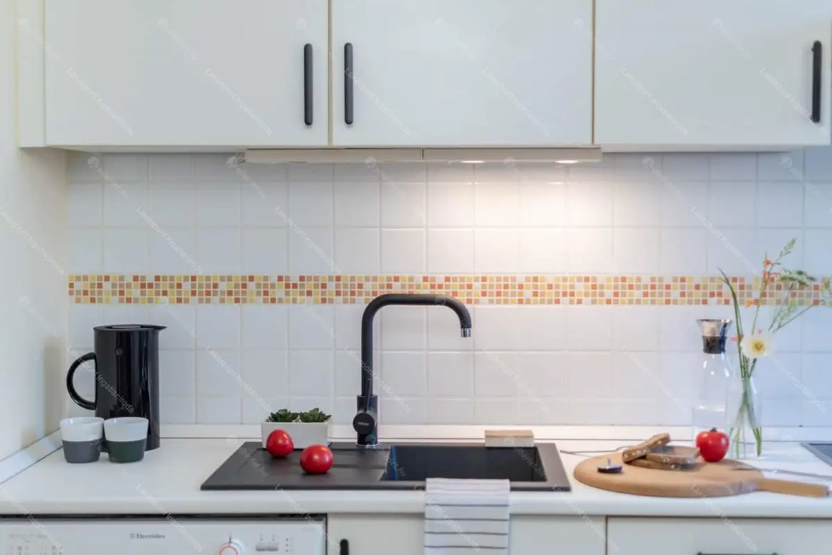 Kiadó albérlet 300000 Ft/hó áron: Budapest, VI. kerület  Paulay Ede utca. Mérete: 50 nm, 2 szobás | Alberlet.hu - 6661668