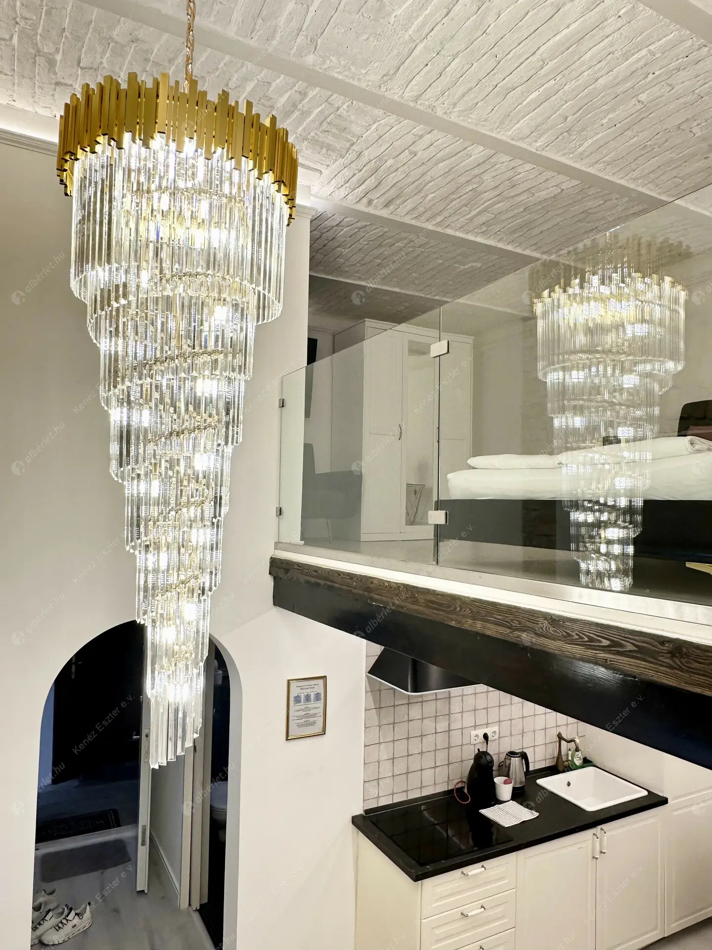 Kiadó albérlet 330000 Ft/hó áron: Budapest, VI. kerület  Paulay Ede utca. Mérete: 52 nm, 2 szobás | Alberlet.hu - 6512553