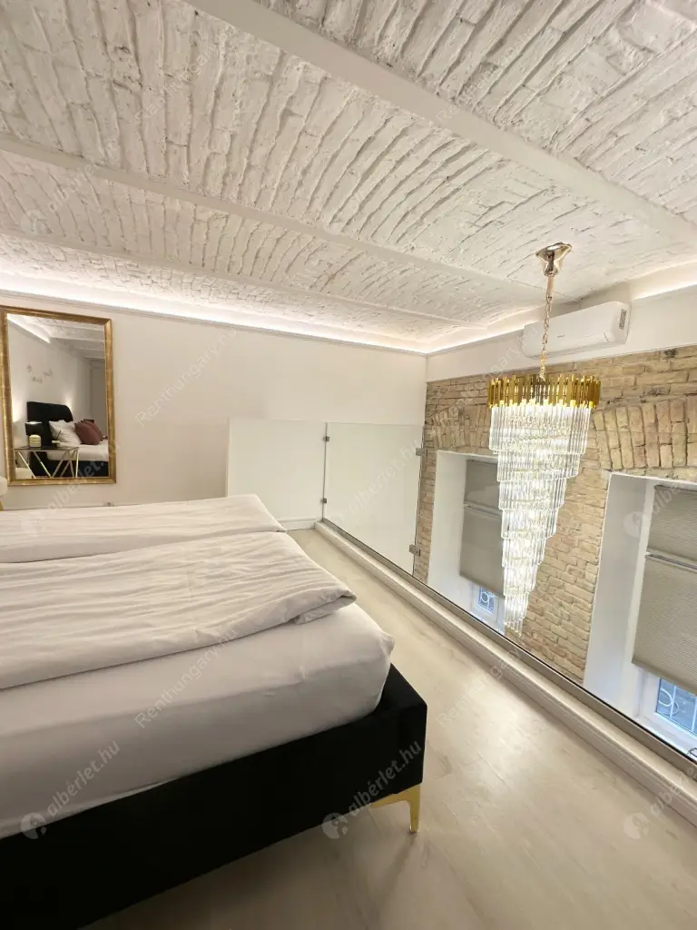 Kiadó albérlet 330000 Ft/hó áron: Budapest, VI. kerület  Paulay Ede utca. Mérete: 52 nm, 1 szobás | Alberlet.hu - 6536888