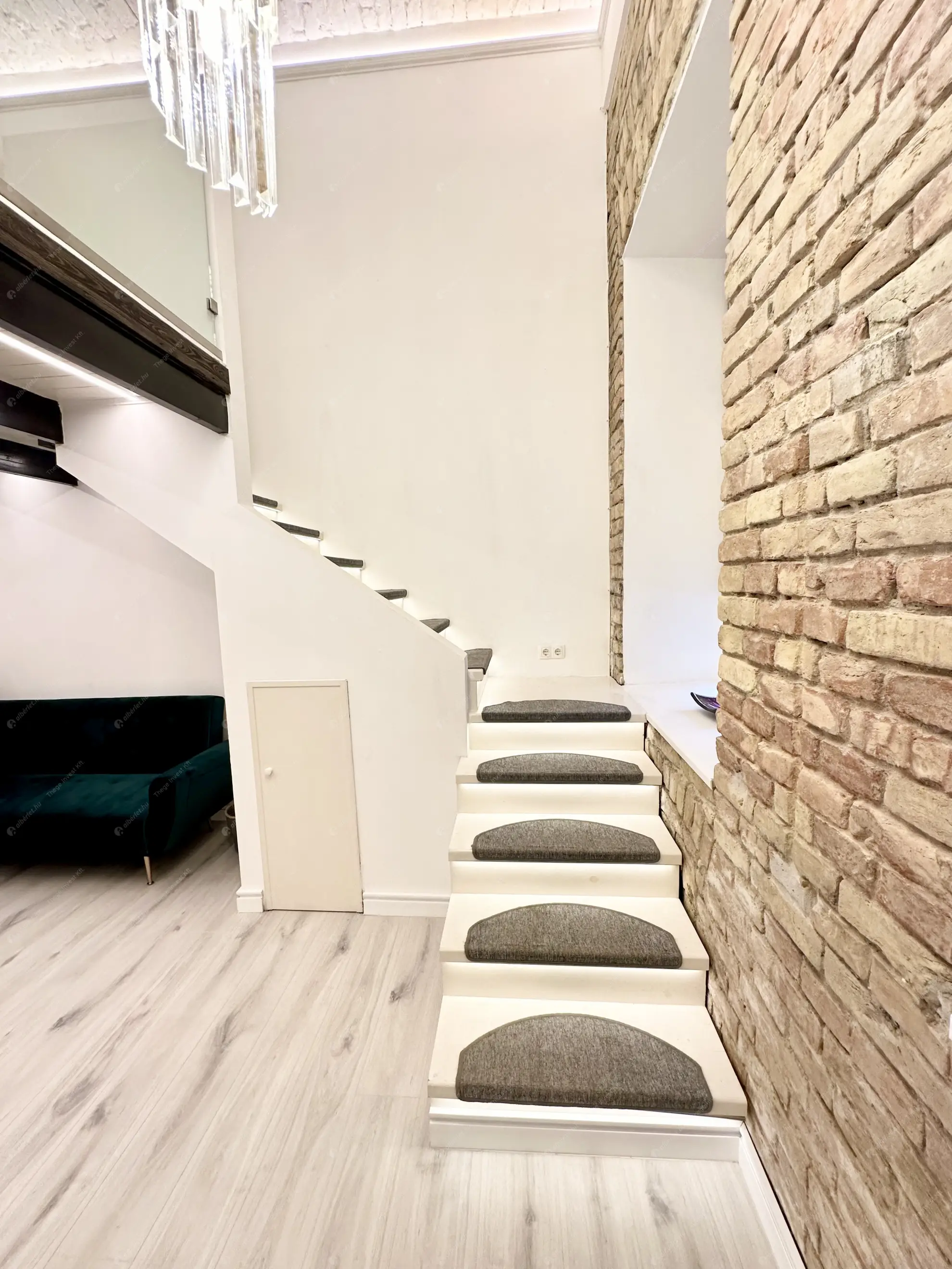 Kiadó albérlet 330000 Ft/hó áron: Budapest, VI. kerület  Paulay Ede utca. Mérete: 52 nm, 2 szobás | Alberlet.hu - 6544586