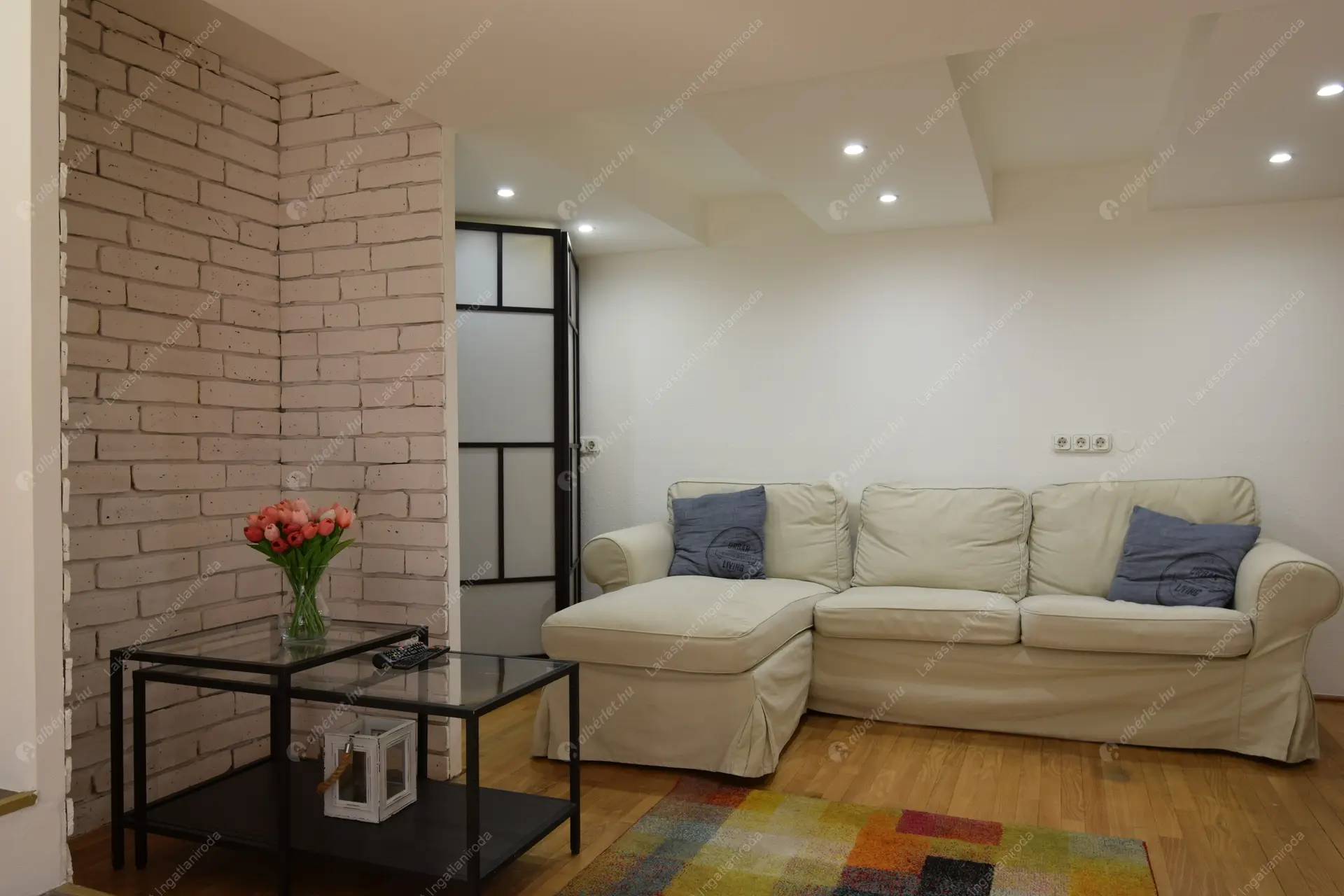 Kiadó albérlet 260000 Ft/hó áron: Budapest, VI. kerület  Paulay Ede utca. Mérete: 54 nm, 3 szobás | Alberlet.hu - 6485216